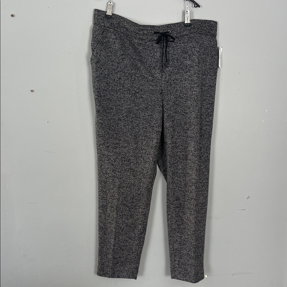 Woman’s  Reitmans Charcoal Joggers with Drawstring Waist  18 Petite